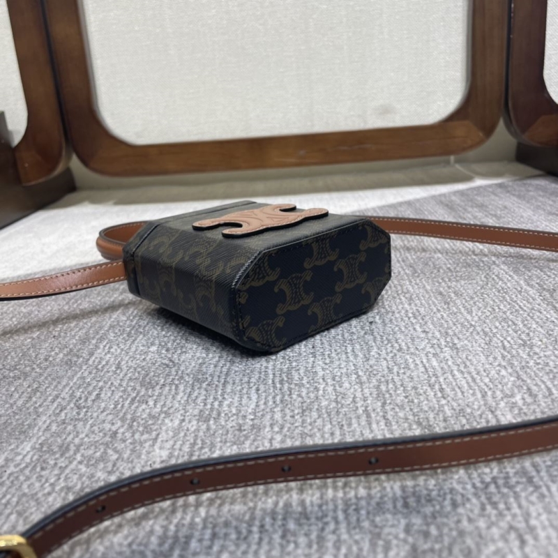 Ce1i*e satchel bags